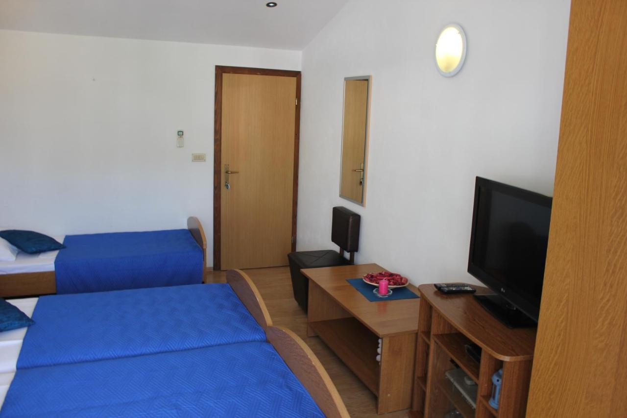 Guesthouse San Antonio Ploce  Ngoại thất bức ảnh