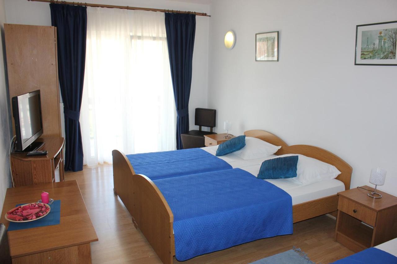 Guesthouse San Antonio Ploce  Ngoại thất bức ảnh